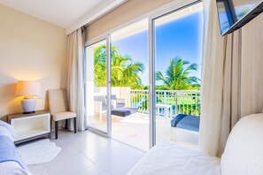 House - Iberostate 2BR Condo - Terrace Lake Golf Views (Punta Cana)