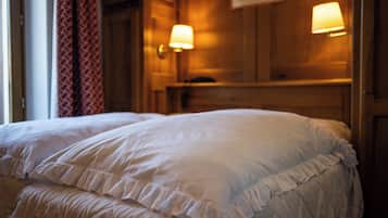 Phòng phong cách cổ điển, ban công