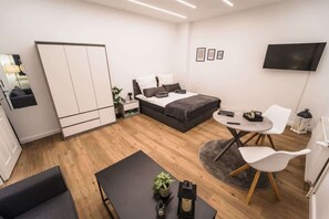 Fer et planche à repasser, Wi-Fi, draps fournis