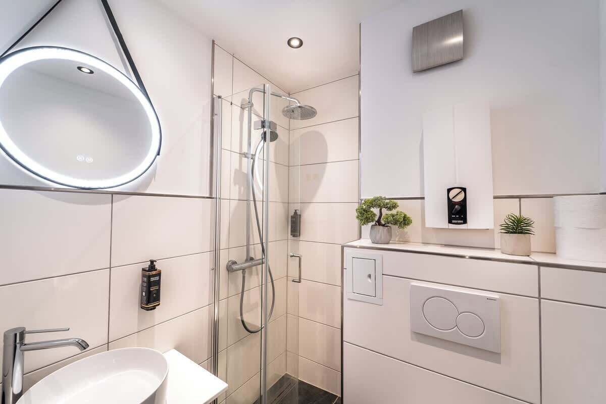 Shower, hair dryer, shampoo