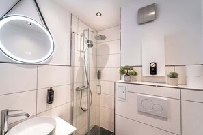 Shower, hair dryer, shampoo - City-Apt (Bremen)