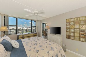 2 bedrooms, iron/ironing board, free WiFi, bed sheets - Harbor Towers 611 - Tropical Sands Accommodations (Siesta Key)
