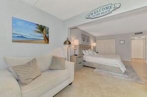 2 bedrooms, iron/ironing board, free WiFi, bed sheets - Habor Towers 601 - Tropical Sands Accommodations (Siesta Key)