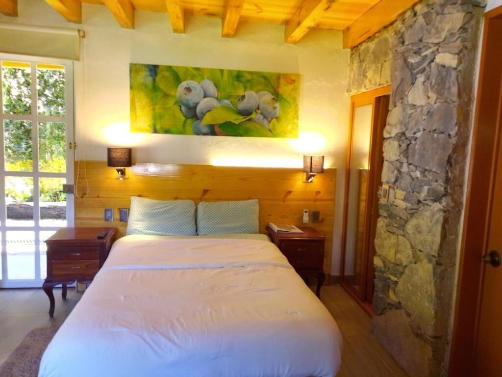 In-room safe, blackout curtains, iron/ironing board, free WiFi