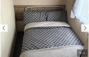 Desk, iron/ironing board, travel crib, free WiFi - Outstanding Caravan - Home away from Home! (Primrose Valley)