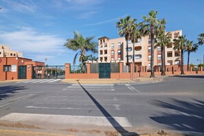 Exterior - Isla Canela Apartment with Marsh Views, Shared Pool and Wi-Fi (Ayamonte)