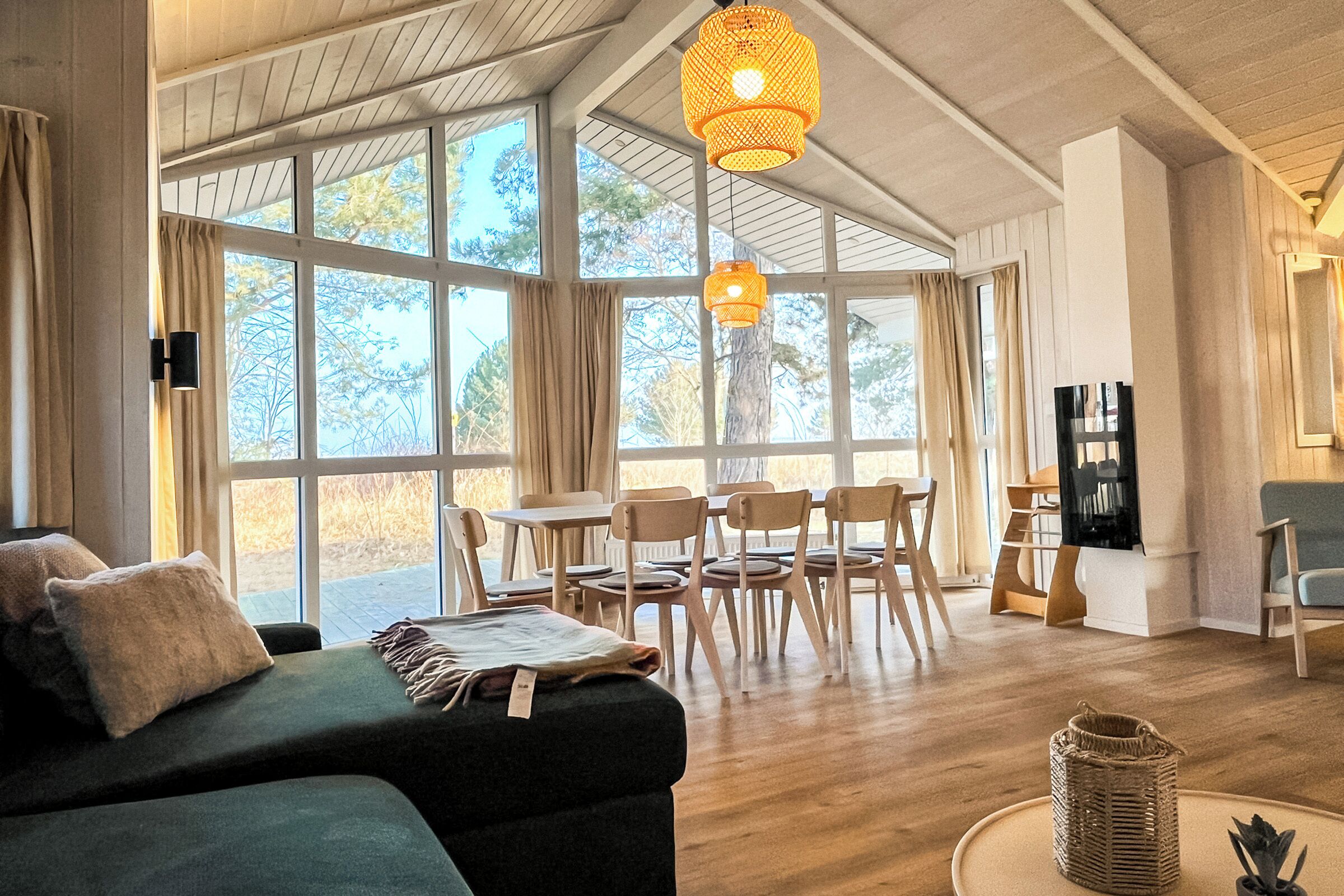 TV, fireplace, DVD player, stereo