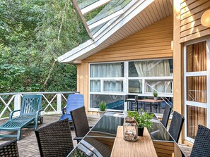 Outdoor dining - Beach view vacation home 02 (Lübeck-Travemünde)