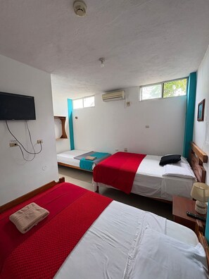 Standard Triple Room - El Descanso del Petrel (Puerto Ayora)