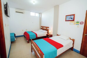 Standard Triple Room | Free WiFi - El Descanso del Petrel (Puerto Ayora)