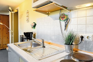 Fridge, microwave, stovetop, coffee/tea maker - GK/03 - Apple parlor (Ostseebad Boltenhagen)