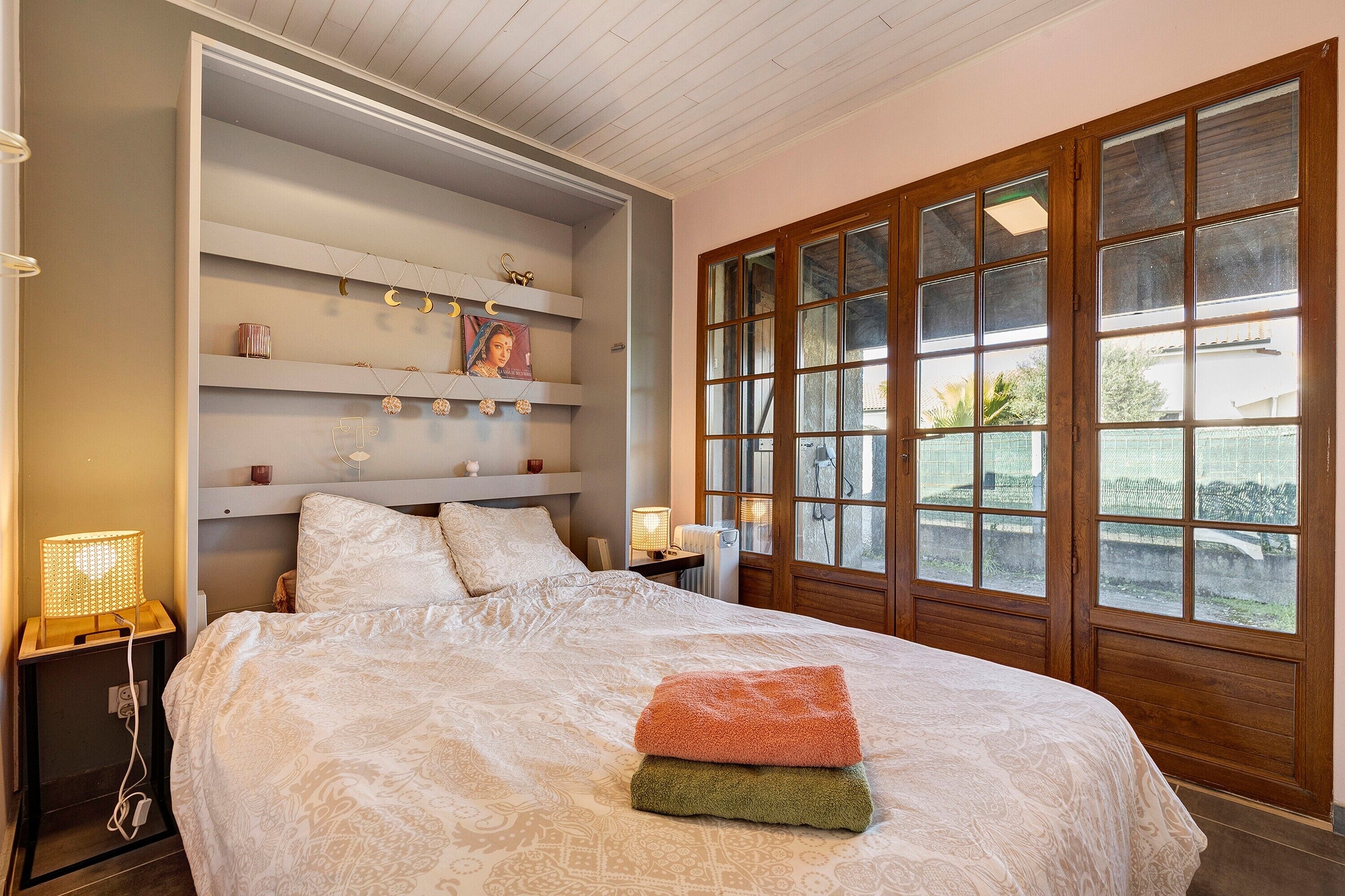 Bügeleisen/Bügelbrett, WLAN, Bettwäsche