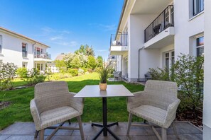 Outdoor dining - Baltischer Hof apartment 14 (Ostseebad Boltenhagen)