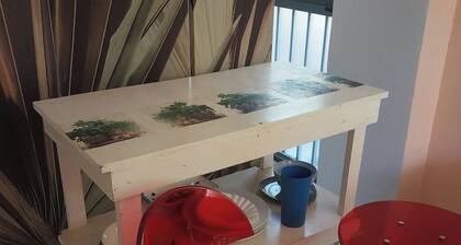 Cozy 2-bedroom apartment by the river with nature views