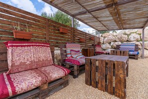 Terrace/patio - 'Borghetto Meti - Studio Apartment' with Sea View, Wi-Fi and Air Conditioning (Avola)