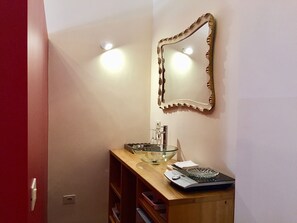 Interior - DUOMO, your private garden in TORRE: THE SFINGE OF THE SECRET GARDEN. (Firenze)