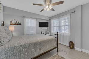 2 bedrooms, iron/ironing board, free WiFi, bed sheets - Happy As Clam Lower: 2 Bedroom Duplex Across From Ocean w/ View (Kure Beach)