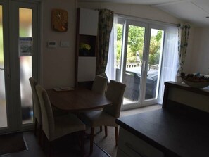 Dining - Another Day In Paradise (Holt)