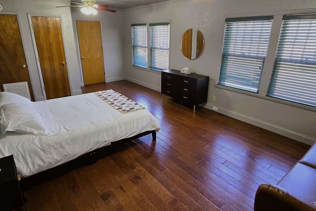 Fer et planche à repasser, Wi-Fi, draps fournis