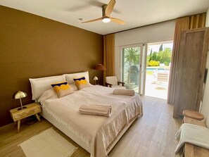3 bedrooms, iron/ironing board, Internet, bed sheets - Stylish villa in excellent location near Marbella (Marbella)