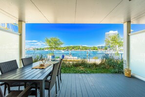 Outdoor dining - Promenade Villa 03 Apartment 02 (Lübeck-Travemünde)