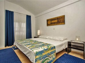 Apartment (Two Bedroom Apartment With Terrace (B) | 8 bedrooms, cots/infant beds, free WiFi - Apartments Macolić Rab (Rab)