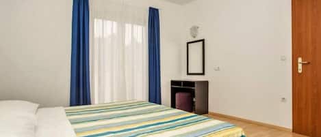 Lägenhet (One Bedroom Apartment With Balcony (A)