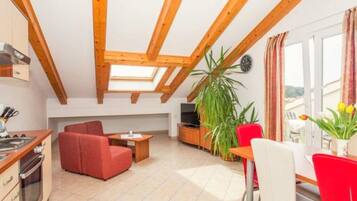 Apartment (Two Bedroom Apartment With Terrace (B) | Property amenity