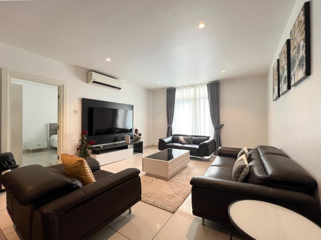 Appartement Deluxe, balcon, vue piscine | Coin séjour