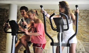 Fitness facility - Apartment in Gordes With Pool & Sauna (Beaumettes)