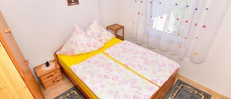 公寓 (Classic One Bedroom Apartment with Te)