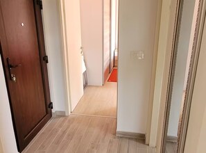 Căn hộ (Two Bedroom Apartment with Terrace) | 2 phòng ngủ 