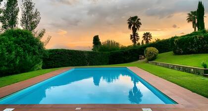 Villa Ott avec piscine privée, jardin privé et Wi-Fi