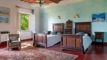 8 Schlafzimmer, Bügeleisen/Bügelbrett, WLAN, Bettwäsche