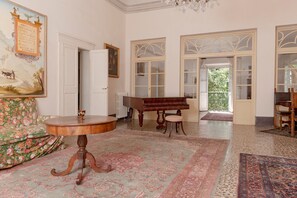 Interior - Villa Ott with Private Pool, Private Garden and Wi-Fi (Tripalle)