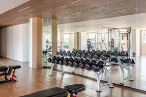 Apartamento, 1 habitación, balcón, vistas a la piscina | Sala de fitness