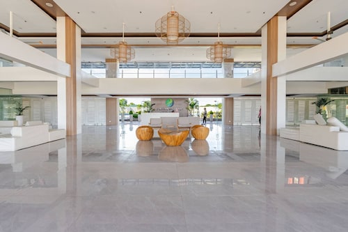 Cozy and Nature-inspired Studio Unit