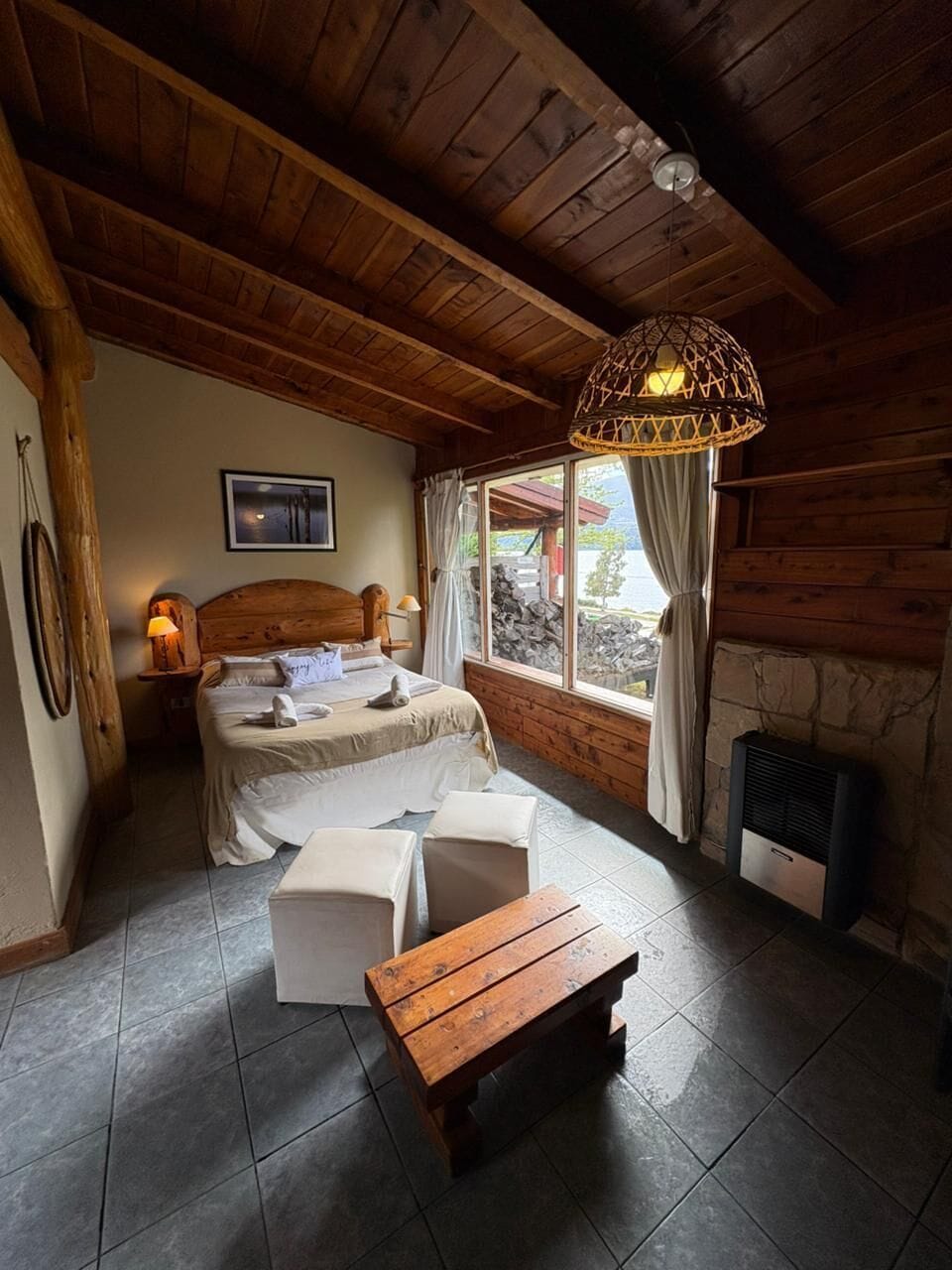 Basic Cabin, 1 Queen Bed, Lake View