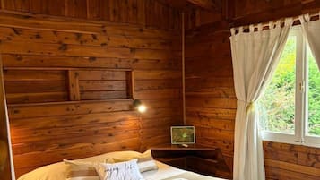 Standard Cabin, 1 Queen Bed, Lake View