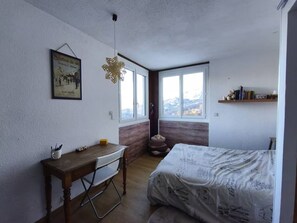 2 bedrooms, WiFi - Le Sauze: Bright 60m² Flat near Slopes (Enchastrayes)