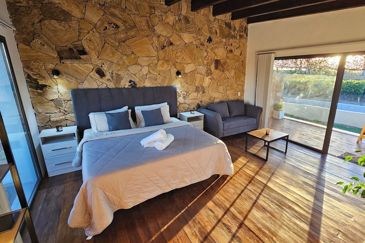 Comfort-Ferienhütte, Balkon, Blick auf den Weinberg