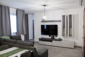 Living area - A stone's throw from the waterfront and the historic center of Sant'Antioco (Sant'Antioco)