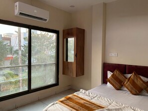 Habitación Deluxe con 1 cama doble o 2 individuales, vistas al jardín