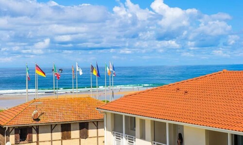 Apartment in Mimizan Near Sandy Beach