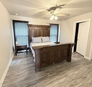 3 bedrooms, Internet, bed sheets - Mesquite Getaway (Odessa)