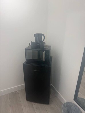 Interior - 20 minutes to London Waterloo (Greater London)