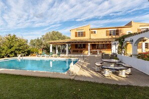 Pool - Villa Murtaretes in Pollensa by Home Villas 360 (Pollensa)