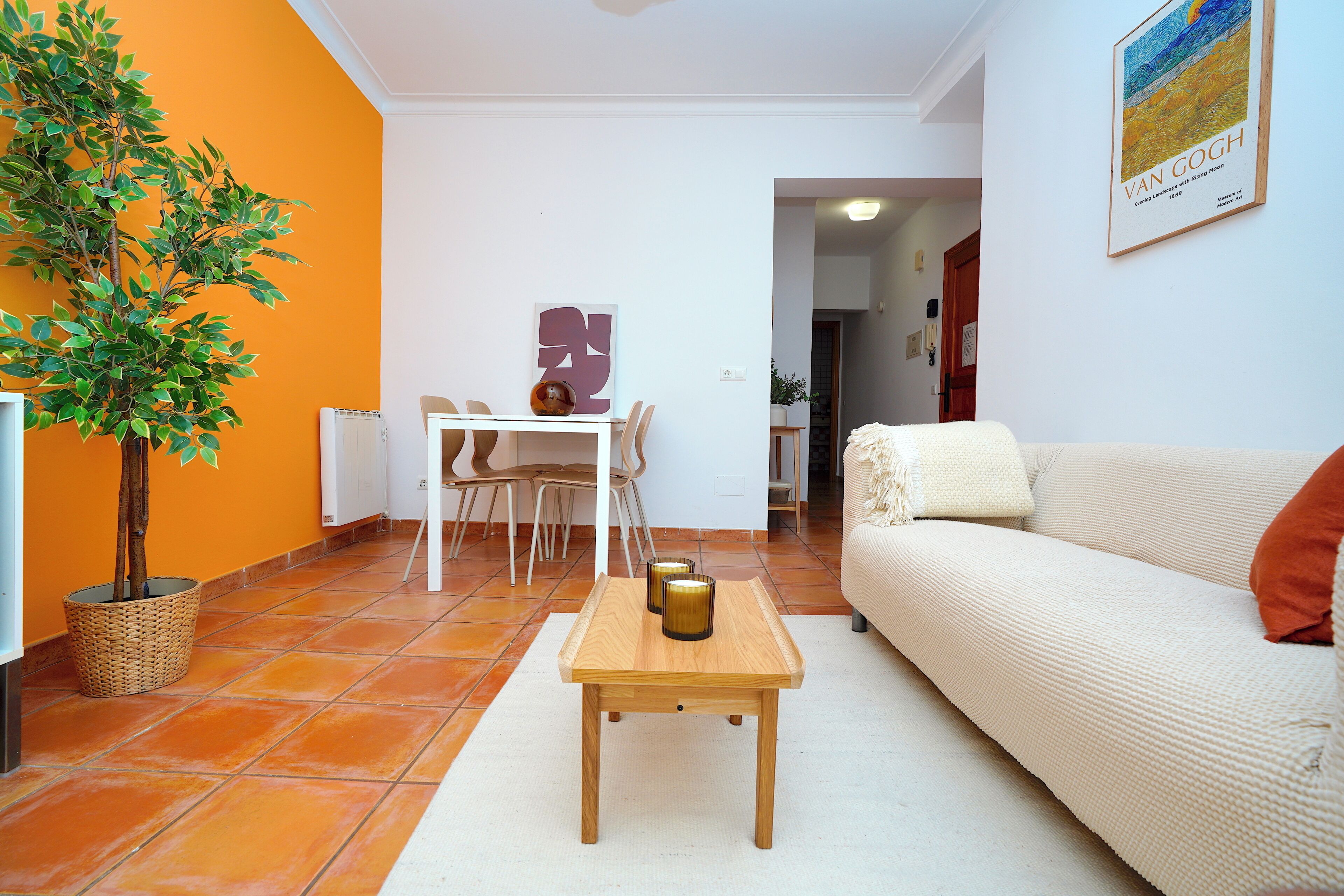 Familienapartment, 2 Schlafzimmer, Balkon | Esszimmer