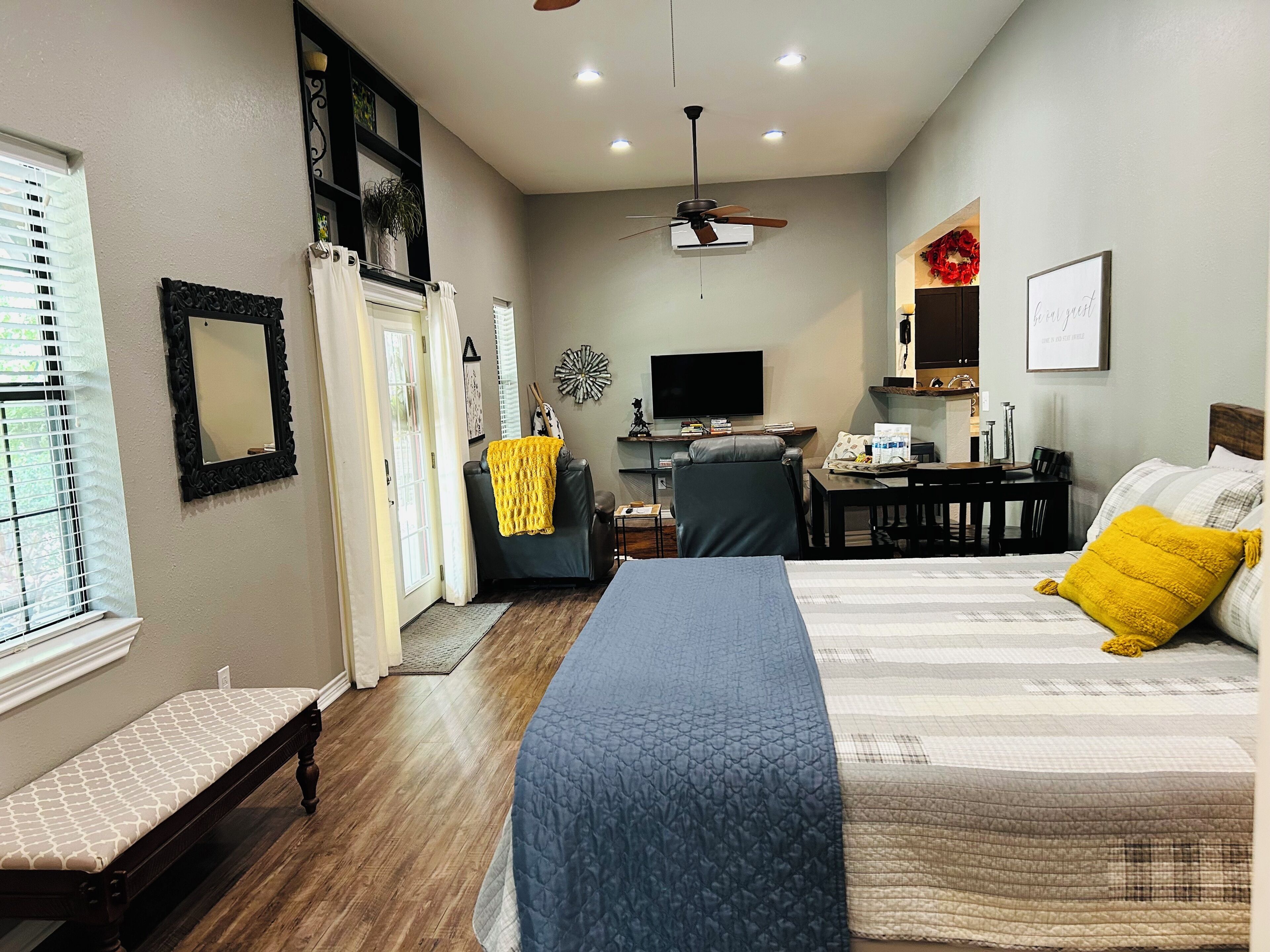 1 bedroom, iron/ironing board, WiFi, bed sheets