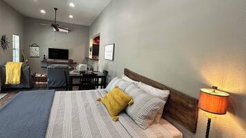 1 chambre, fer et planche à repasser, Wi-Fi, draps fournis